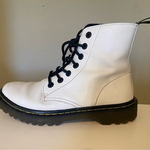 Women’s Size 8 White Doc Martens